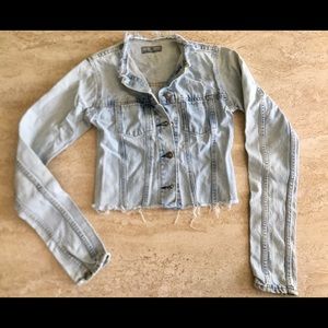 💙Maria Vazquez Jean Jacket💙